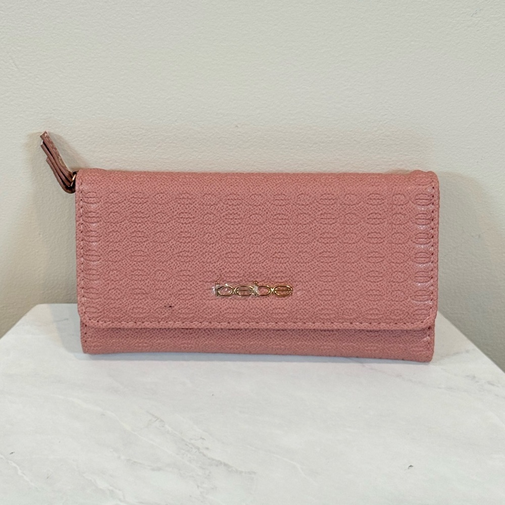 🔥bebe Women’s Pink Wallet NWOT🔥